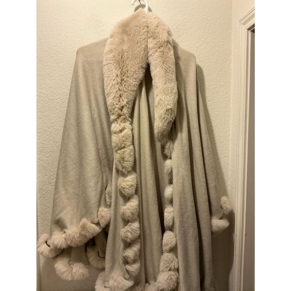 Cozy Cream Pom-Pom Poncho
Open Front Wrap Medium Small Large Acrylic - Picture 4 of 8